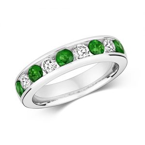 18KT 4 Round 0.51ct  5 Emerald 0.66ct 5.00g